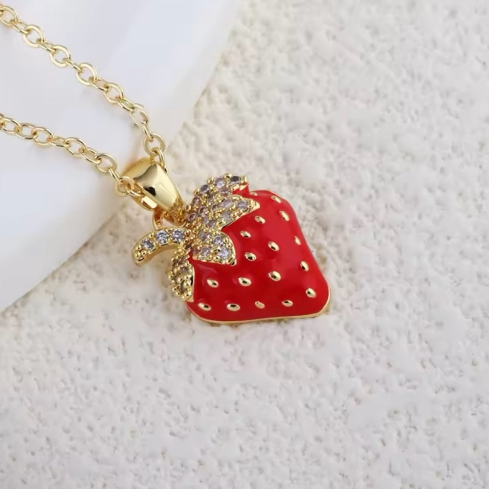 Gorgeous Red Strawberry Pendant Necklace For Women - Picture 2 of 5